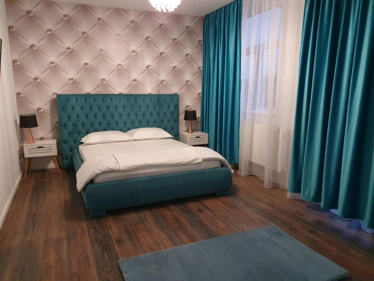 Garsonierre Central Luxury Târgu Jiu Buitenkant foto